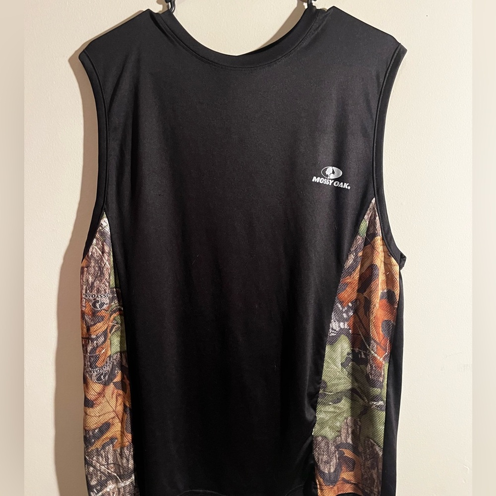 Mossy Oak Black and Camo Tank Top